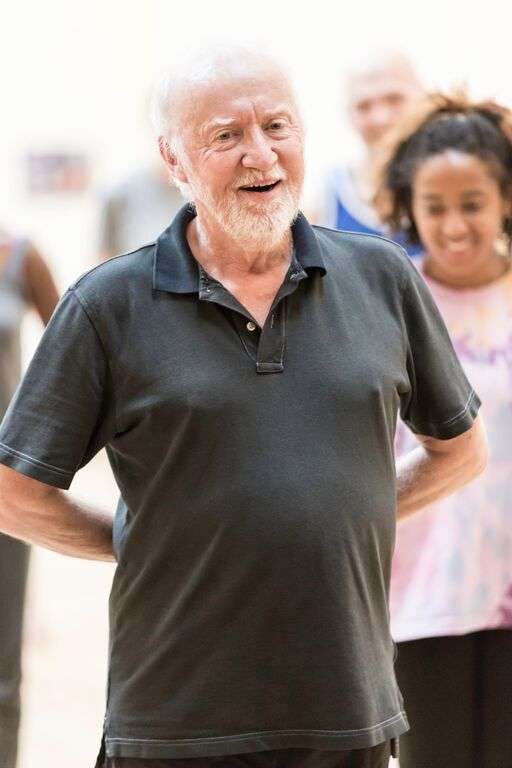 Jim Norton (Polonius) in rehearsal. Photo credit: Johan Persson