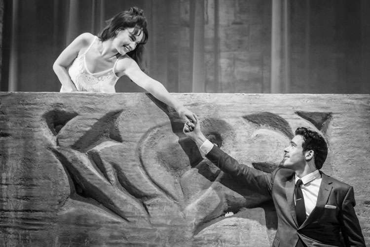 KBTC Romeo and Juliet Garrick Theatre Lily James (Juliet) Credit Johan Persson