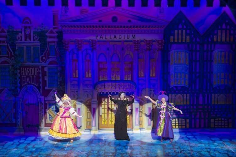 l-r Suzie Chard (Verruca), Paul O’Grady (Baroness Hardup), Wendy Sommerville (Hernia)