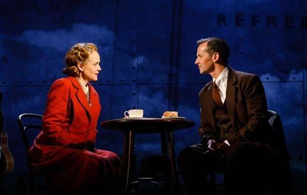 Isabel-Pollen-as-Laura-Jim-Sturgeon-as-Alec-in-Brief-Encounter-credit-Steve-Tanner