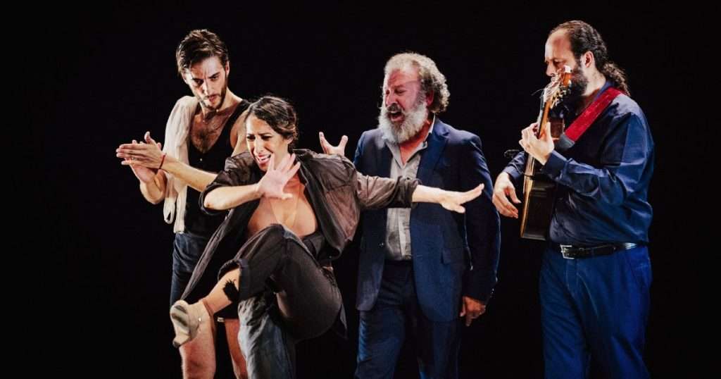 Compania Ana Morales - Without Permission, Songs for Silence. Photo by Oscar Romero.
