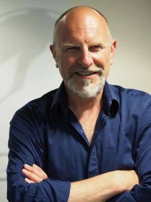 Simon Evans
