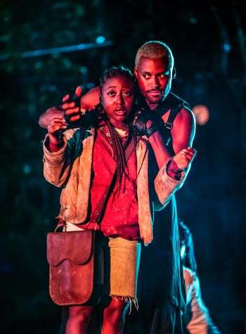 Dumile Sibanda (Woodnut) and Ira Mandela Siobhan (Gisburne). Photoby Pamela Raith.