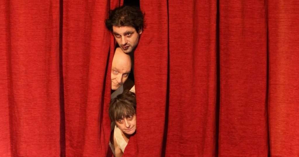 Mrs T Foresees at Lion & Unicorn Theatre. Photo by Tara Basi