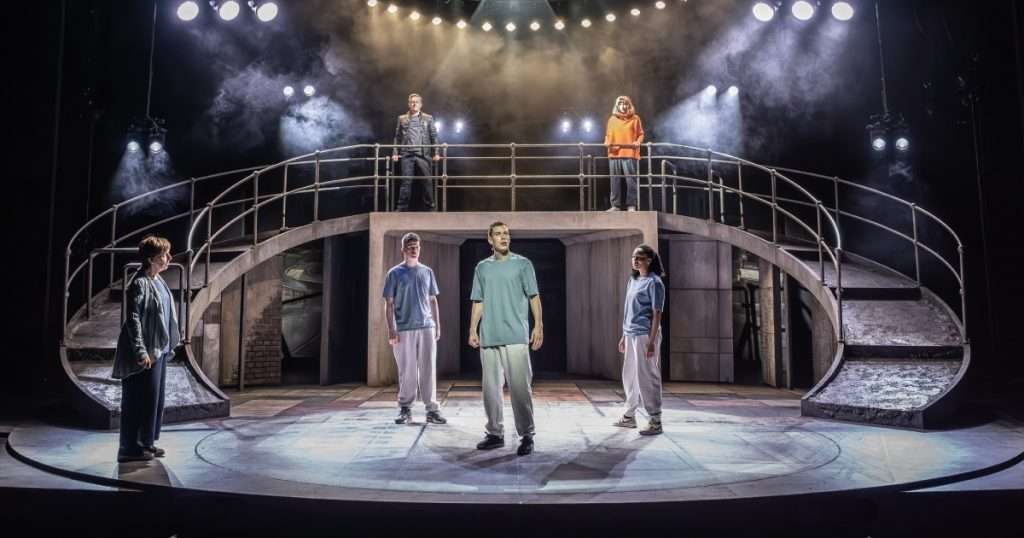 David Shields, centre, and the cast of Punch. (c) Marc Brenner