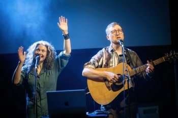 Abigail and Shaun Bengson in Ohio. Photo credit: Mihaela Bodlovic